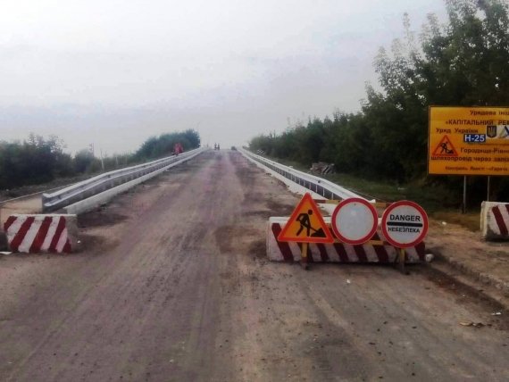 Фотообзор ремонта путепроводов в городе Сарны